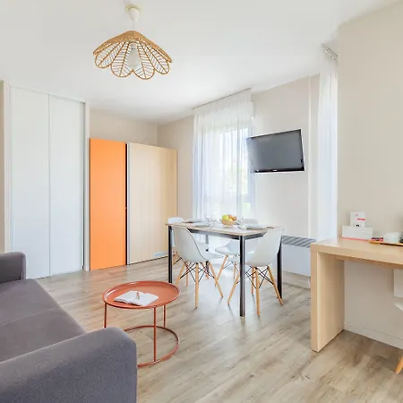 Appart'city Confort 3* Tours