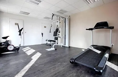 图尔舒适城市公寓酒店 图尔