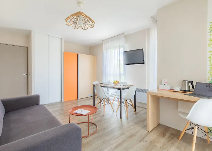 Appart'city Confort 3* Tours